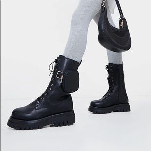 Prettylittlething Black Wide Fit PU Pocket Side Lace Up Biker Boots
Quantity: 1